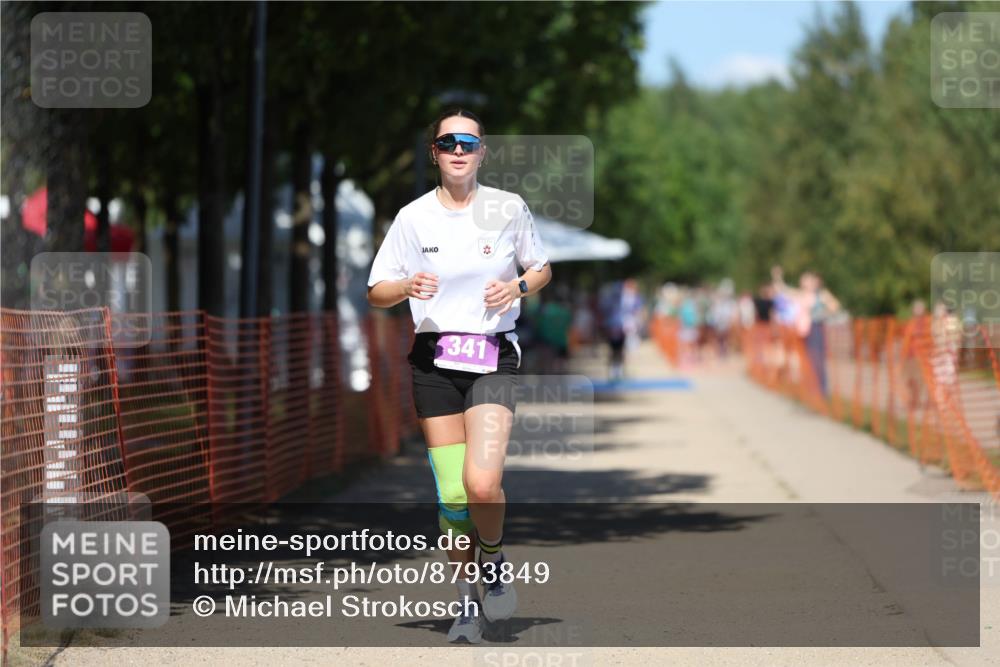 07.09.2025 - 19. Norderstedt Triathlon Michael Strokosch http://msf.ph/oto/8793849 07.09.2025 13:44:58 Laufen 328, 341, 841 meine-sportfotos.de