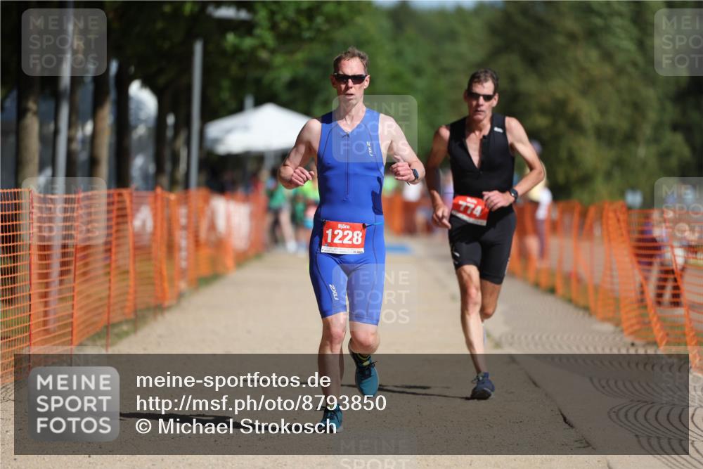 07.09.2025 - 19. Norderstedt Triathlon Michael Strokosch http://msf.ph/oto/8793850 07.09.2025 11:49:33 Laufen 774, 1228 meine-sportfotos.de