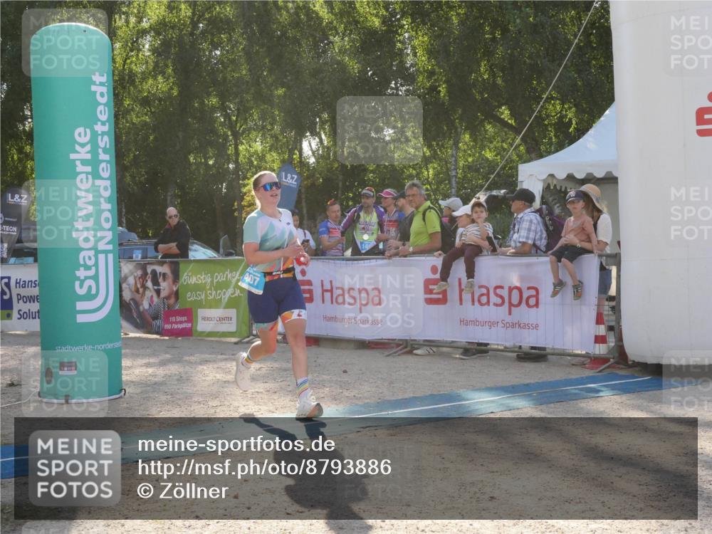 07.09.2025 - 19. Norderstedt Triathlon Zöllner http://msf.ph/oto/8793886 07.09.2025 16:41:08 Ziel 407, 1054 meine-sportfotos.de