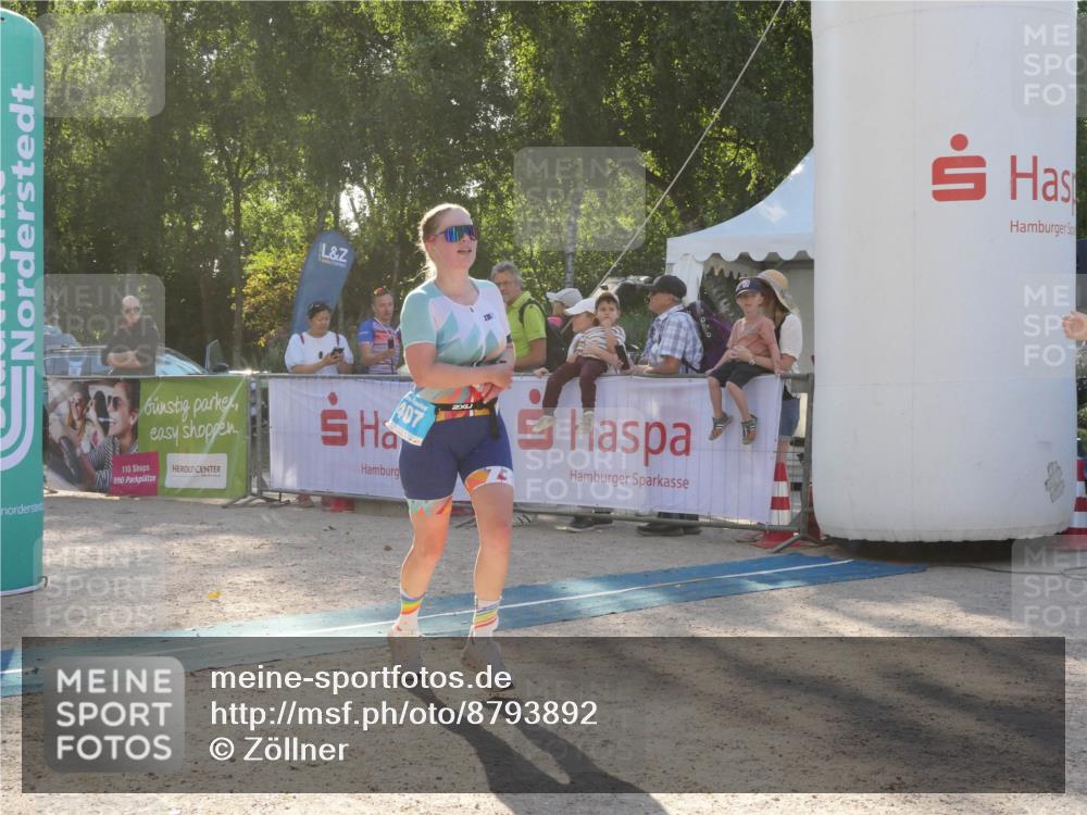 07.09.2025 - 19. Norderstedt Triathlon Zöllner http://msf.ph/oto/8793892 07.09.2025 16:41:08 Ziel 407, 1054 meine-sportfotos.de