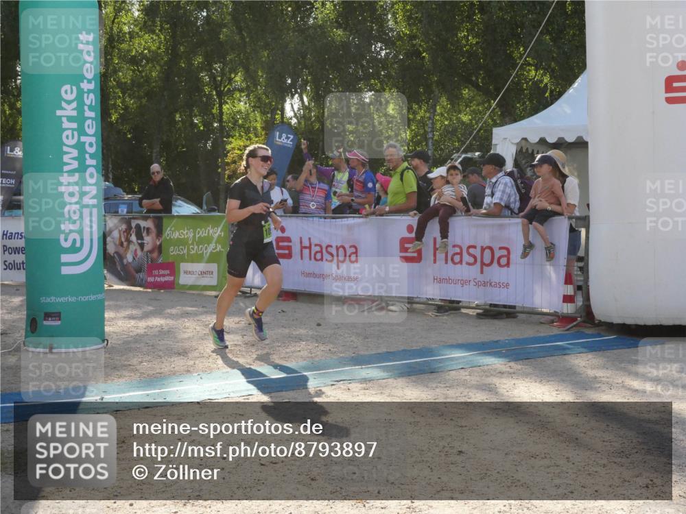 07.09.2025 - 19. Norderstedt Triathlon Zöllner http://msf.ph/oto/8793897 07.09.2025 16:41:15 Ziel 1059, 1090 meine-sportfotos.de