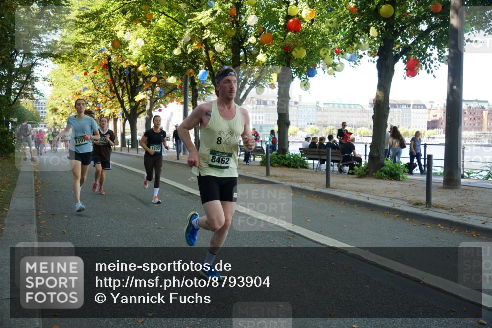 07.09.2025 - BARMER Alsterlauf Yannick Fuchs http://msf.ph/oto/8793904 07.09.2025 11:41:35 Laufen 1107, 8242, 1202, 8, 8462 meine-sportfotos.de