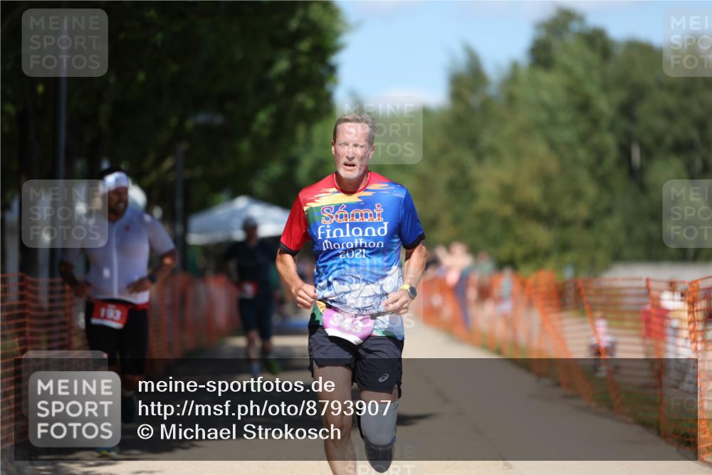 07.09.2025 - 19. Norderstedt Triathlon Michael Strokosch http://msf.ph/oto/8793907 07.09.2025 13:45:18 Laufen 193, 206, 343 meine-sportfotos.de