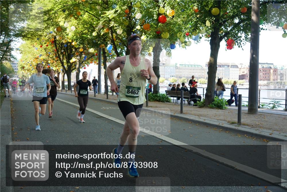 07.09.2025 - BARMER Alsterlauf Yannick Fuchs http://msf.ph/oto/8793908 07.09.2025 11:41:35 Laufen 8, 1107, 242, 1202, 8462 meine-sportfotos.de