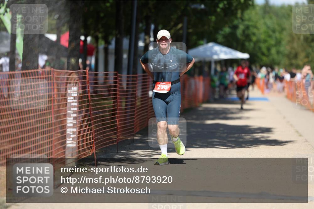 07.09.2025 - 19. Norderstedt Triathlon Michael Strokosch http://msf.ph/oto/8793920 07.09.2025 13:45:23 Laufen 193, 206, 343 meine-sportfotos.de