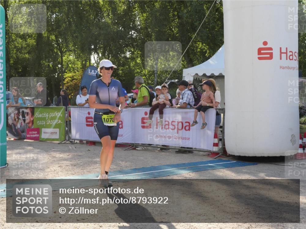 07.09.2025 - 19. Norderstedt Triathlon Zöllner http://msf.ph/oto/8793922 07.09.2025 16:41:34 Ziel 1076, 1592 meine-sportfotos.de