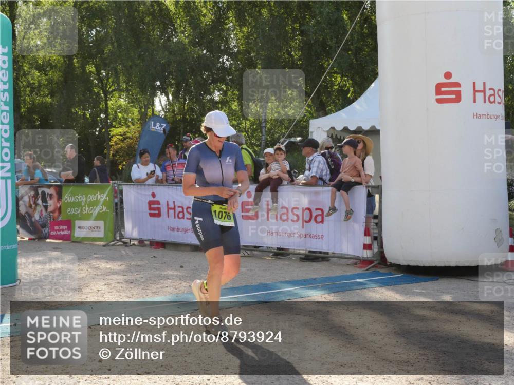 07.09.2025 - 19. Norderstedt Triathlon Zöllner http://msf.ph/oto/8793924 07.09.2025 16:41:35 Ziel 1076, 1592 meine-sportfotos.de