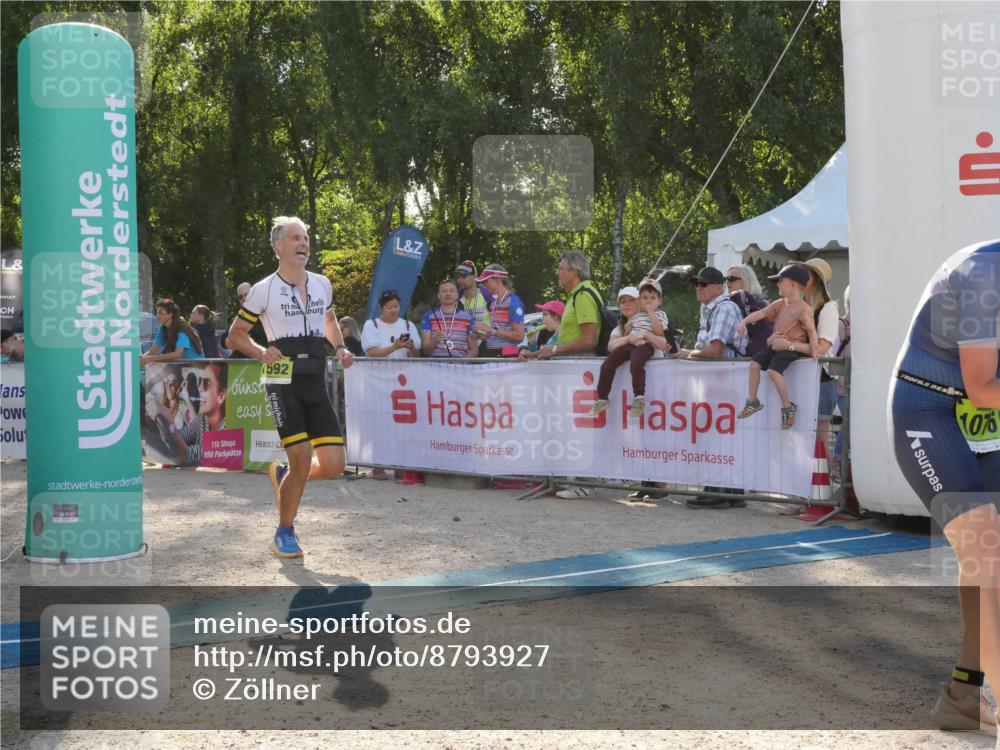 07.09.2025 - 19. Norderstedt Triathlon Zöllner http://msf.ph/oto/8793927 07.09.2025 16:41:36 Ziel 1076, 1592 meine-sportfotos.de