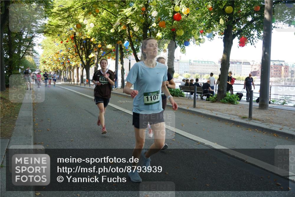 07.09.2025 - BARMER Alsterlauf Yannick Fuchs http://msf.ph/oto/8793939 07.09.2025 11:41:37 Laufen 8242, 1107 meine-sportfotos.de