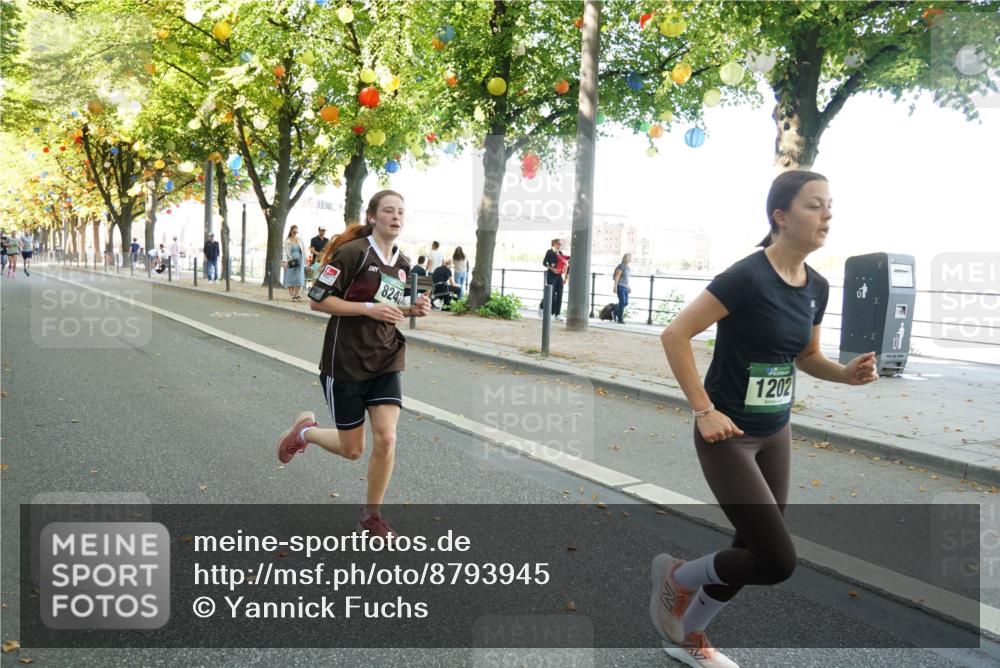07.09.2025 - BARMER Alsterlauf Yannick Fuchs http://msf.ph/oto/8793945 07.09.2025 11:41:38 Laufen 8242, 1202 meine-sportfotos.de