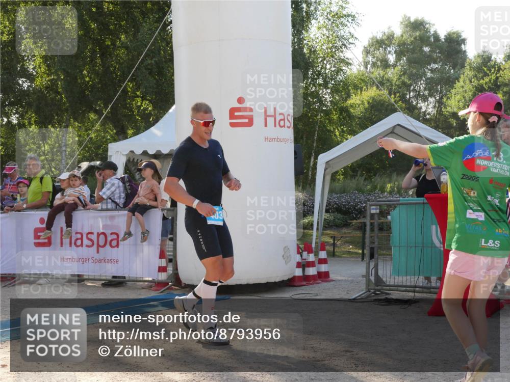 07.09.2025 - 19. Norderstedt Triathlon Zöllner http://msf.ph/oto/8793956 07.09.2025 16:42:08 Ziel 403, 1100 meine-sportfotos.de