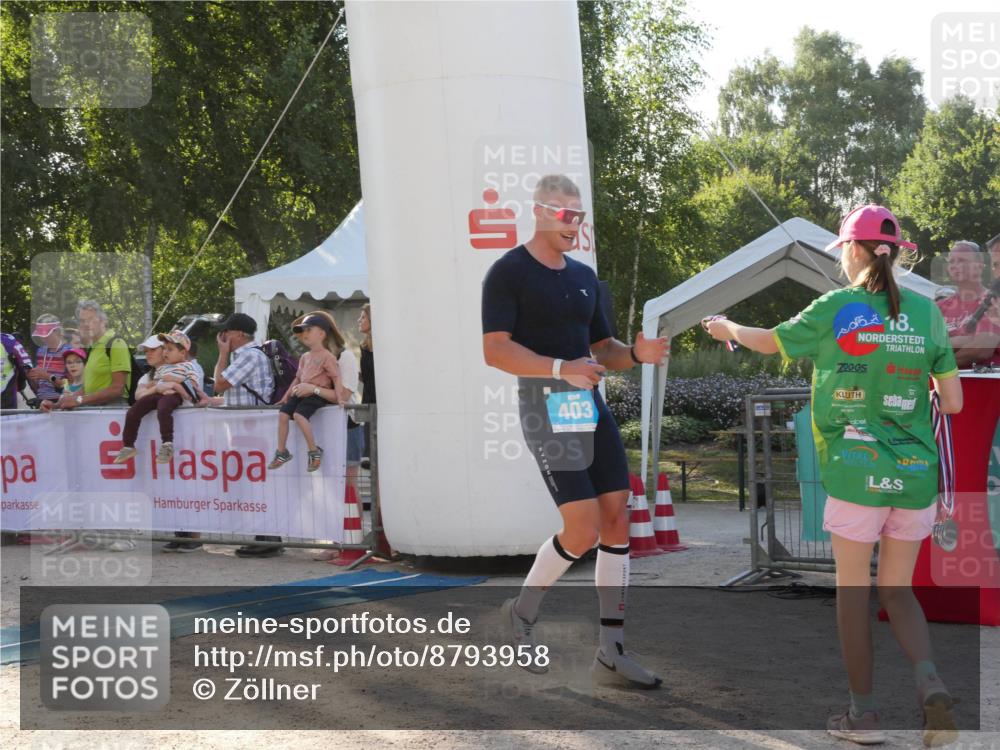 07.09.2025 - 19. Norderstedt Triathlon Zöllner http://msf.ph/oto/8793958 07.09.2025 16:42:08 Ziel 403, 1100 meine-sportfotos.de