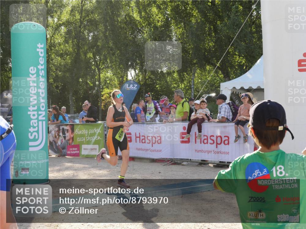 07.09.2025 - 19. Norderstedt Triathlon Zöllner http://msf.ph/oto/8793970 07.09.2025 16:42:18 Ziel 459, 1100, 1561 meine-sportfotos.de