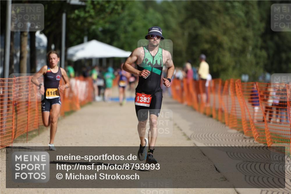 07.09.2025 - 19. Norderstedt Triathlon Michael Strokosch http://msf.ph/oto/8793993 07.09.2025 11:49:49 Laufen 770, 1160, 1184, 1383 meine-sportfotos.de