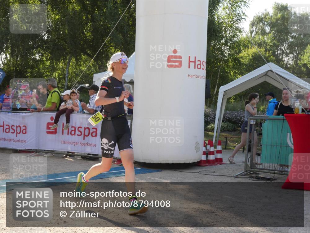07.09.2025 - 19. Norderstedt Triathlon Zöllner http://msf.ph/oto/8794008 07.09.2025 16:42:50 Ziel 1050 meine-sportfotos.de