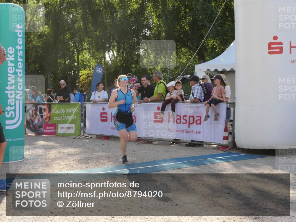 07.09.2025 - 19. Norderstedt Triathlon Zöllner http://msf.ph/oto/8794020 07.09.2025 16:43:05 Ziel 516, 1075 meine-sportfotos.de