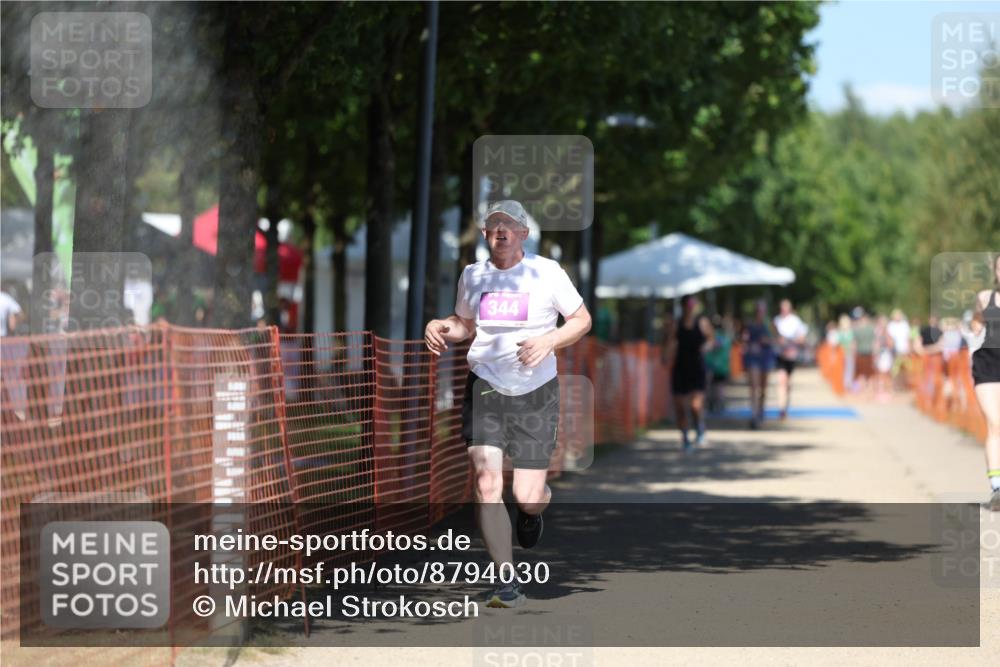 07.09.2025 - 19. Norderstedt Triathlon Michael Strokosch http://msf.ph/oto/8794030 07.09.2025 13:45:51 Laufen 344, 350 meine-sportfotos.de