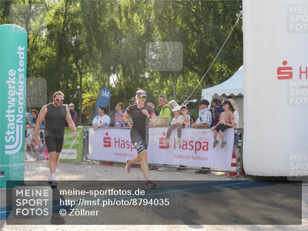 07.09.2025 - 19. Norderstedt Triathlon Zöllner http://msf.ph/oto/8794035 07.09.2025 16:43:13 Ziel 1049, 1544 meine-sportfotos.de