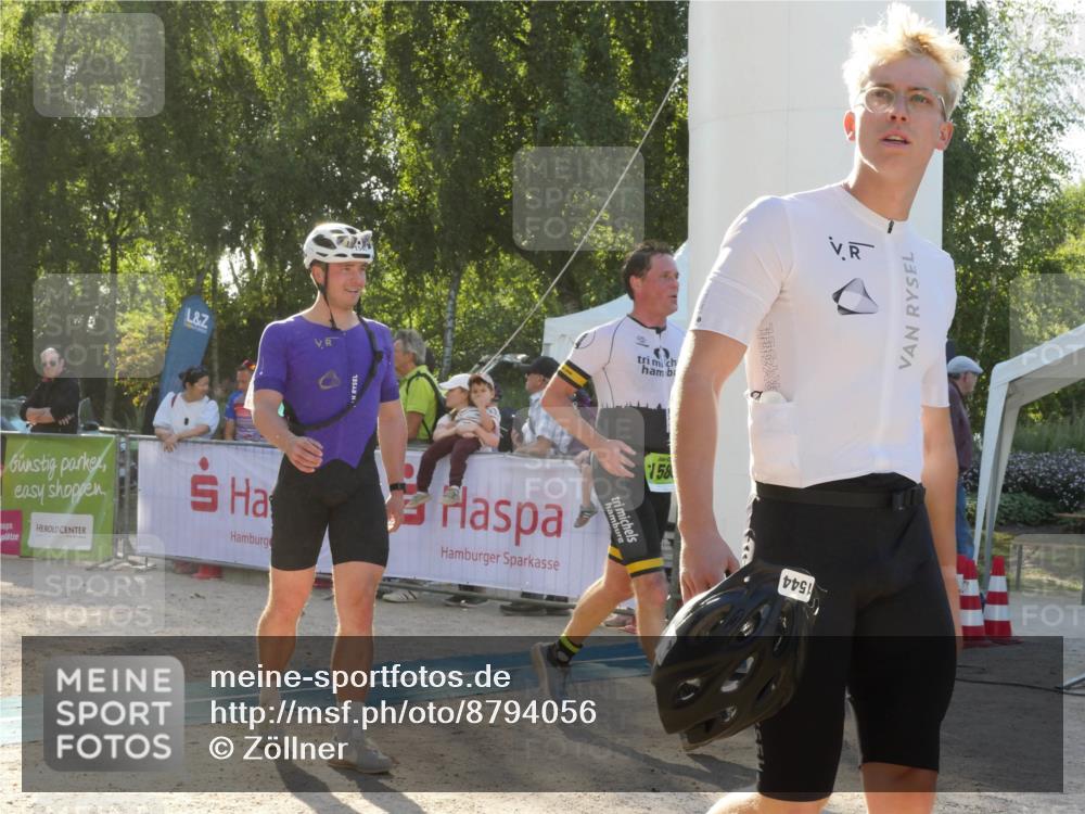 07.09.2025 - 19. Norderstedt Triathlon Zöllner http://msf.ph/oto/8794056 07.09.2025 16:43:26 Ziel 430, 1063, 1422, 1545, 1546, 1586 meine-sportfotos.de