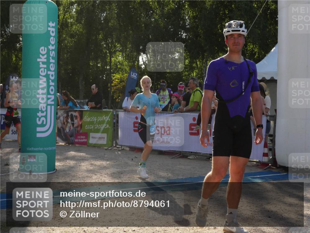 07.09.2025 - 19. Norderstedt Triathlon Zöllner http://msf.ph/oto/8794061 07.09.2025 16:43:27 Ziel 430, 1063, 1422, 1545, 1546, 1586 meine-sportfotos.de