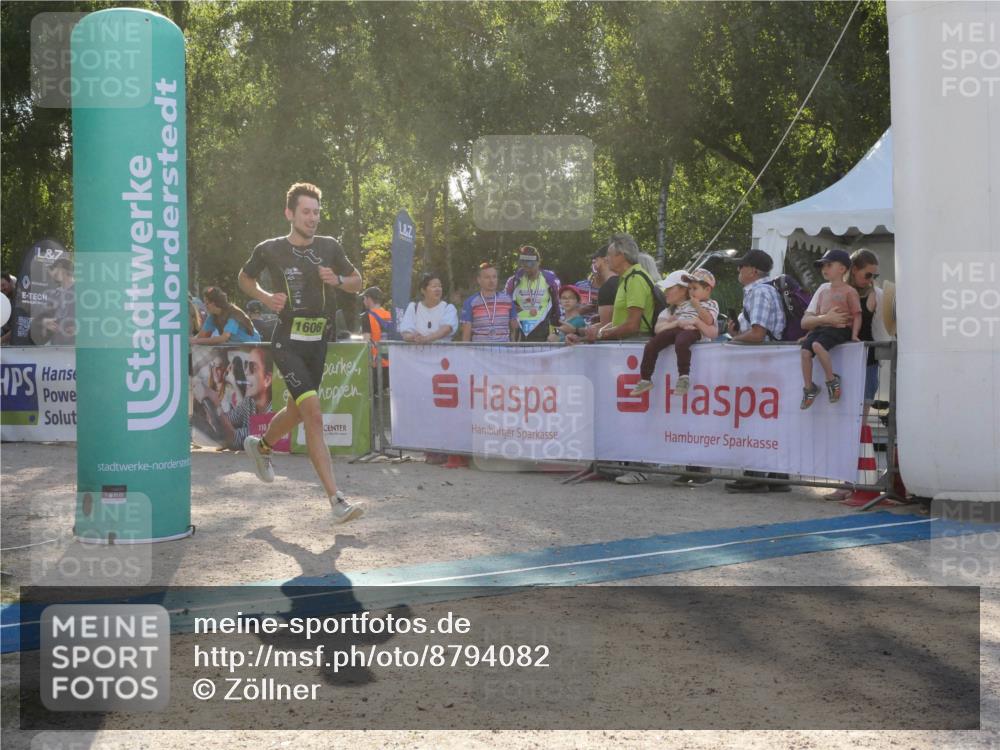 07.09.2025 - 19. Norderstedt Triathlon Zöllner http://msf.ph/oto/8794082 07.09.2025 16:43:32 Ziel 430, 1063, 1422, 1549, 1586, 1606 meine-sportfotos.de