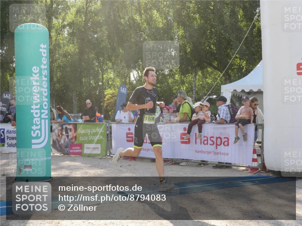 07.09.2025 - 19. Norderstedt Triathlon Zöllner http://msf.ph/oto/8794083 07.09.2025 16:43:33 Ziel 430, 1063, 1422, 1549, 1606 meine-sportfotos.de