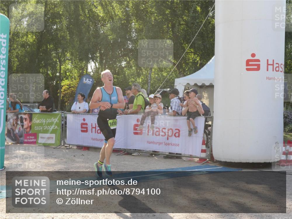 07.09.2025 - 19. Norderstedt Triathlon Zöllner http://msf.ph/oto/8794100 07.09.2025 16:43:39 Ziel 1549, 1577, 1606, 1630 meine-sportfotos.de