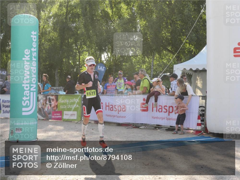 07.09.2025 - 19. Norderstedt Triathlon Zöllner http://msf.ph/oto/8794108 07.09.2025 16:43:41 Ziel 1097, 1486, 1577, 1630 meine-sportfotos.de