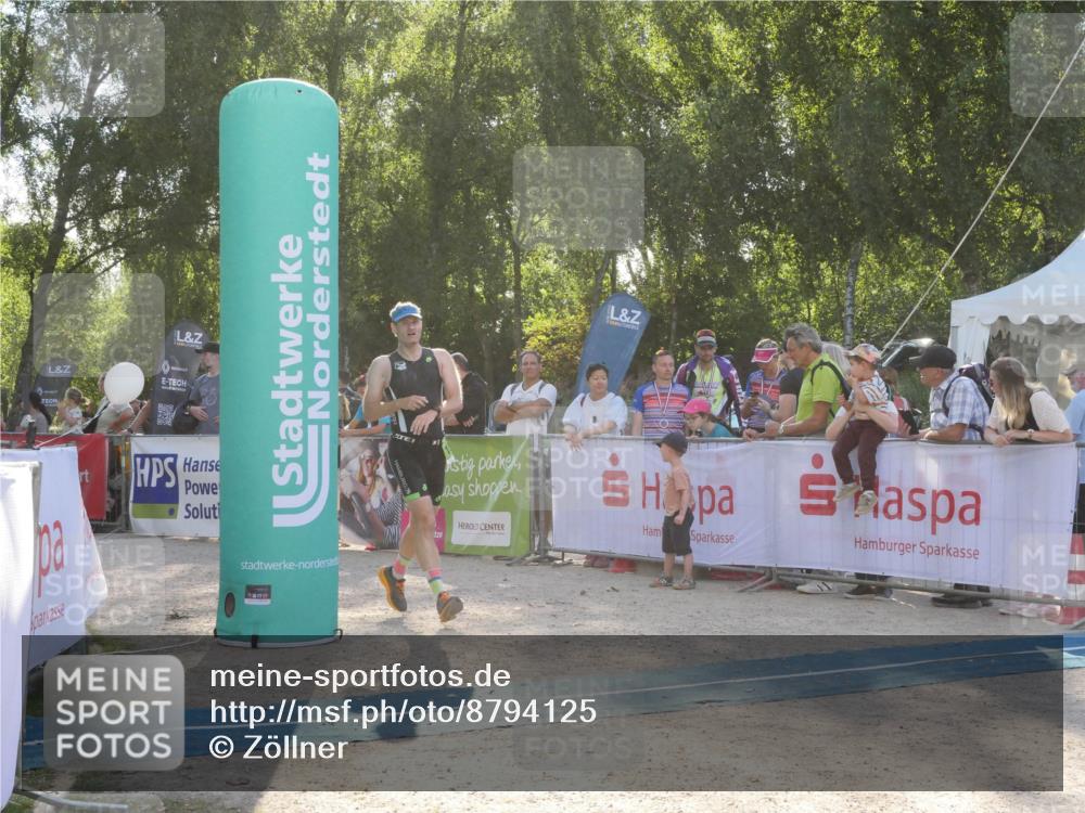 07.09.2025 - 19. Norderstedt Triathlon Zöllner http://msf.ph/oto/8794125 07.09.2025 16:43:50 Ziel 1097, 1486, 1555 meine-sportfotos.de