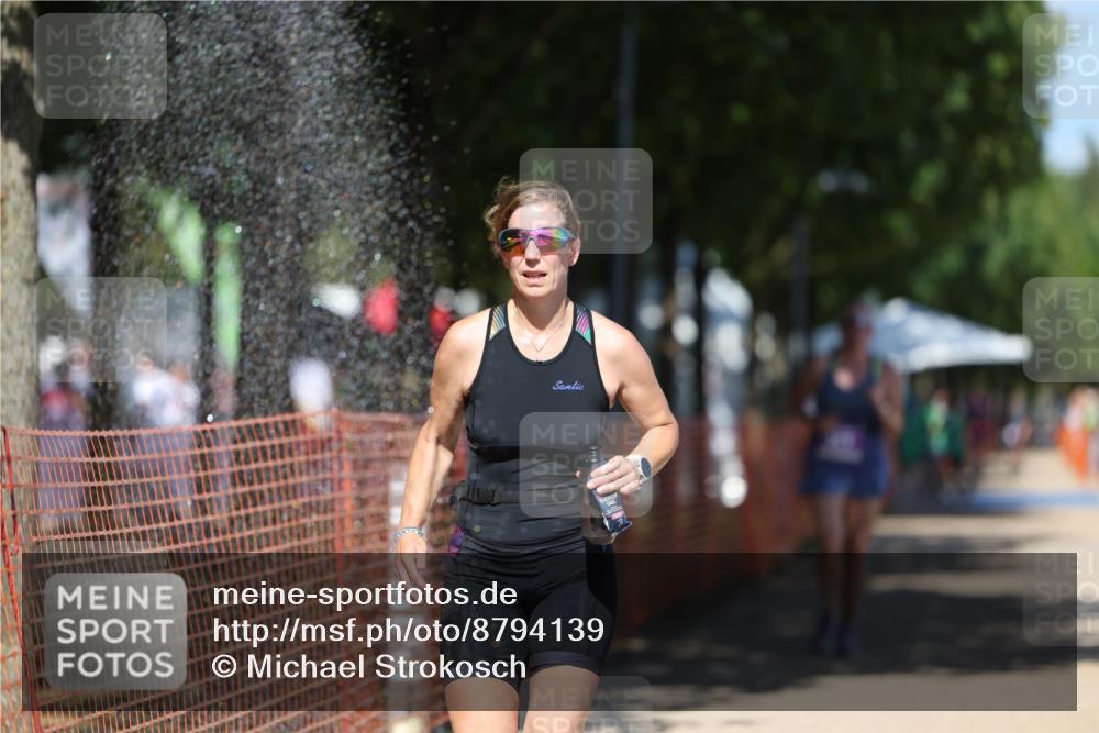 07.09.2025 - 19. Norderstedt Triathlon Michael Strokosch http://msf.ph/oto/8794139 07.09.2025 13:46:04 Laufen 351, 1259 meine-sportfotos.de