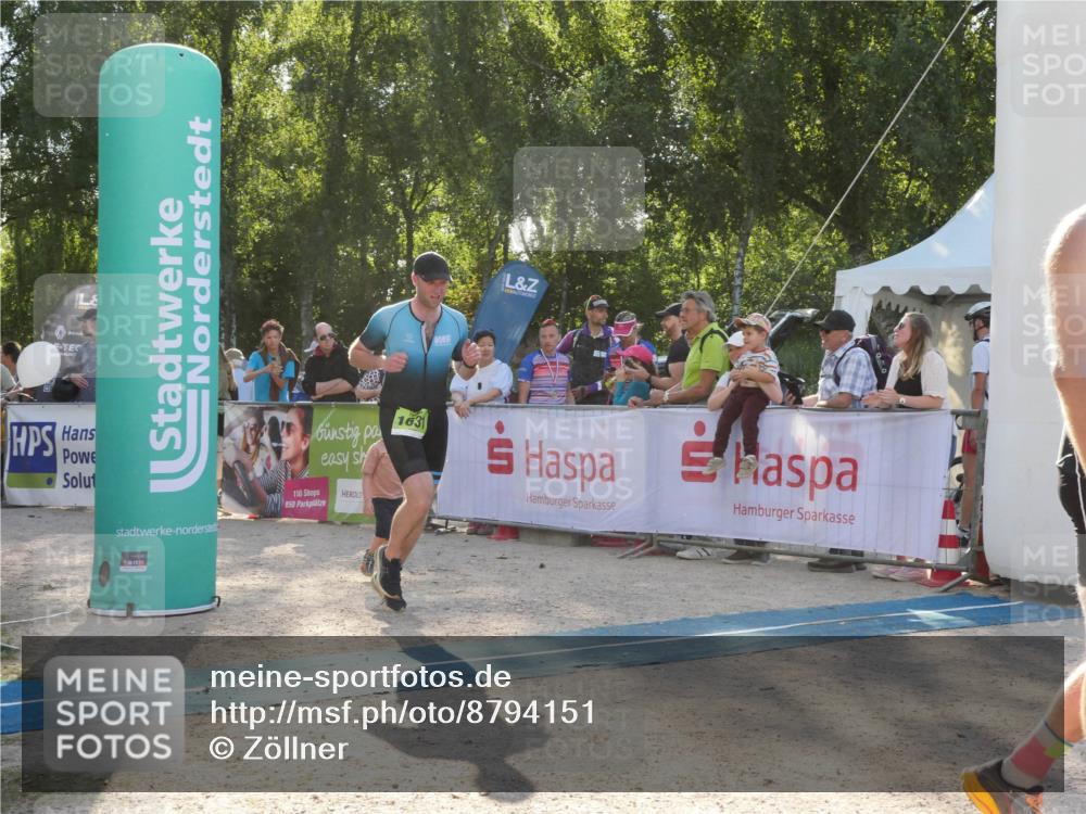 07.09.2025 - 19. Norderstedt Triathlon Zöllner http://msf.ph/oto/8794151 07.09.2025 16:44:02 Ziel 1602, 1631 meine-sportfotos.de