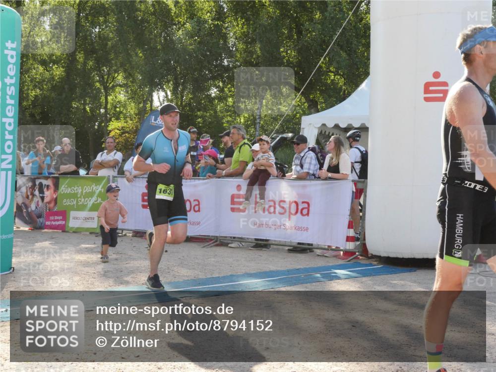 07.09.2025 - 19. Norderstedt Triathlon Zöllner http://msf.ph/oto/8794152 07.09.2025 16:44:03 Ziel 1602, 1631 meine-sportfotos.de