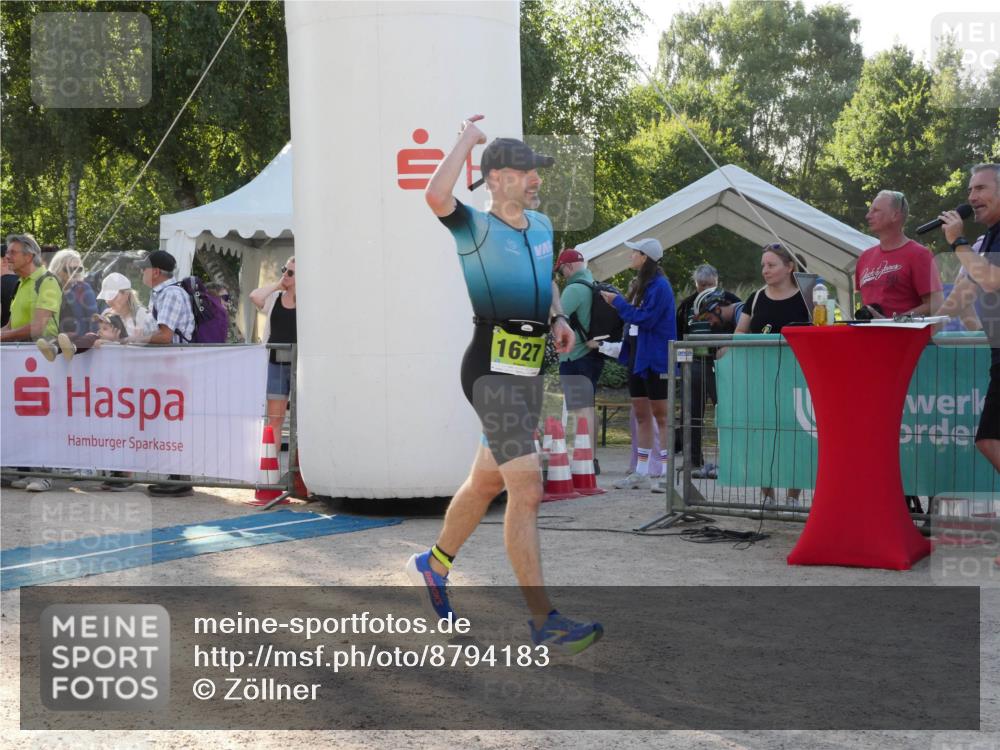 07.09.2025 - 19. Norderstedt Triathlon Zöllner http://msf.ph/oto/8794183 07.09.2025 16:44:47 Ziel 1627 meine-sportfotos.de