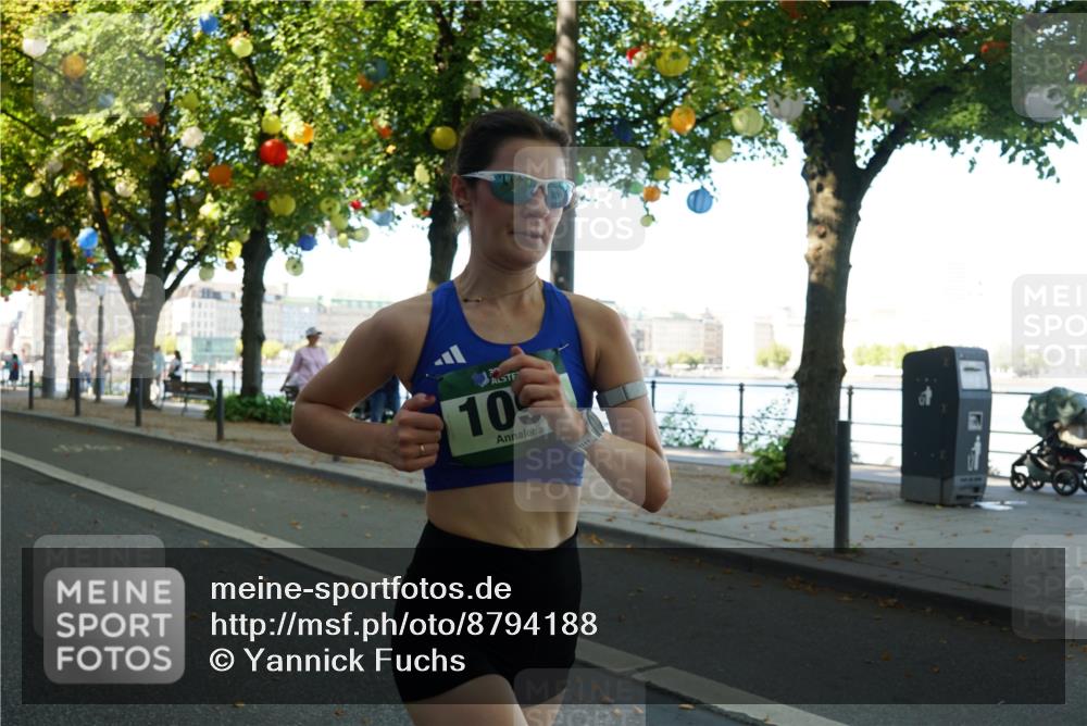 07.09.2025 - BARMER Alsterlauf Yannick Fuchs http://msf.ph/oto/8794188 07.09.2025 11:41:59 Laufen 105 meine-sportfotos.de