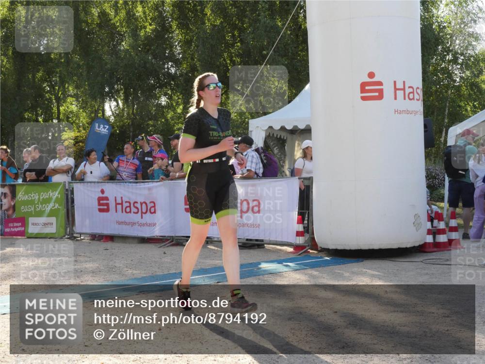 07.09.2025 - 19. Norderstedt Triathlon Zöllner http://msf.ph/oto/8794192 07.09.2025 16:45:11 Ziel 1082, 1609 meine-sportfotos.de