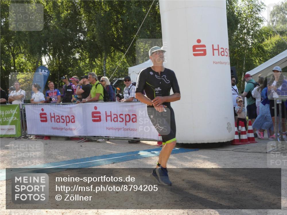07.09.2025 - 19. Norderstedt Triathlon Zöllner http://msf.ph/oto/8794205 07.09.2025 16:45:14 Ziel 1082, 1609 meine-sportfotos.de