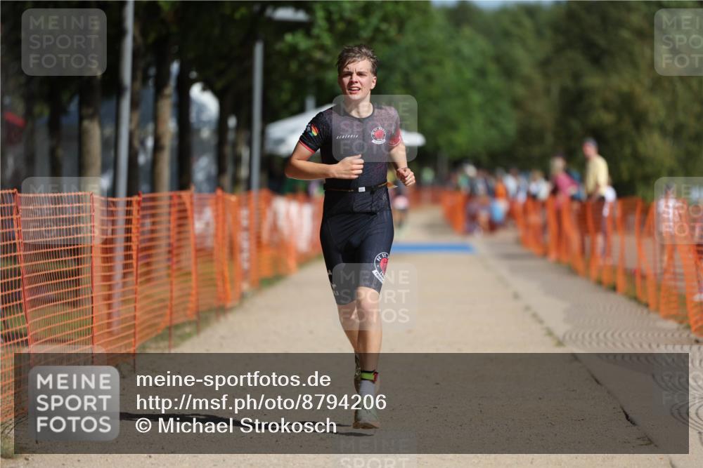 07.09.2025 - 19. Norderstedt Triathlon Michael Strokosch http://msf.ph/oto/8794206 07.09.2025 11:50:21 Laufen 1156 meine-sportfotos.de