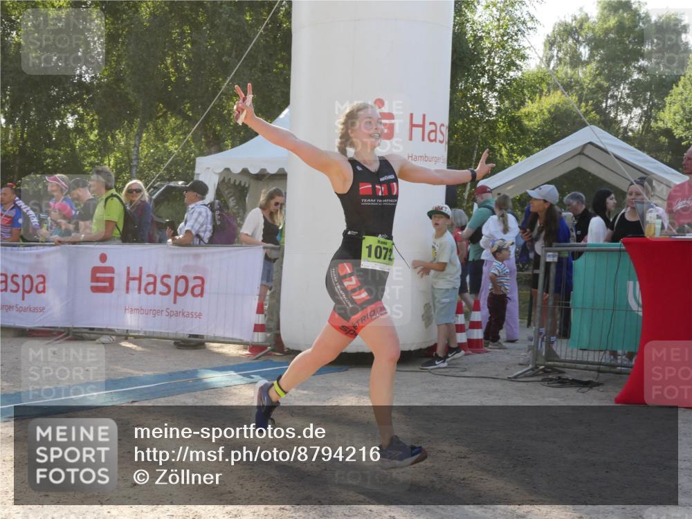 07.09.2025 - 19. Norderstedt Triathlon Zöllner http://msf.ph/oto/8794216 07.09.2025 16:45:21 Ziel 509, 1052, 1072, 1569 meine-sportfotos.de