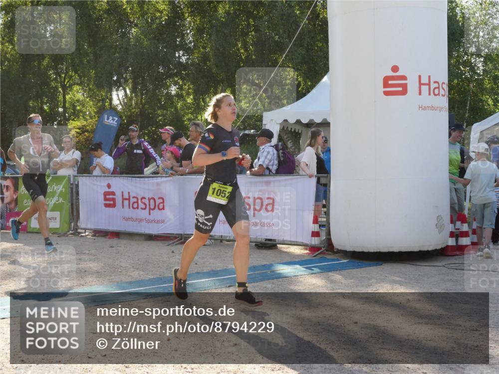 07.09.2025 - 19. Norderstedt Triathlon Zöllner http://msf.ph/oto/8794229 07.09.2025 16:45:23 Ziel 509, 1052, 1072, 1569 meine-sportfotos.de