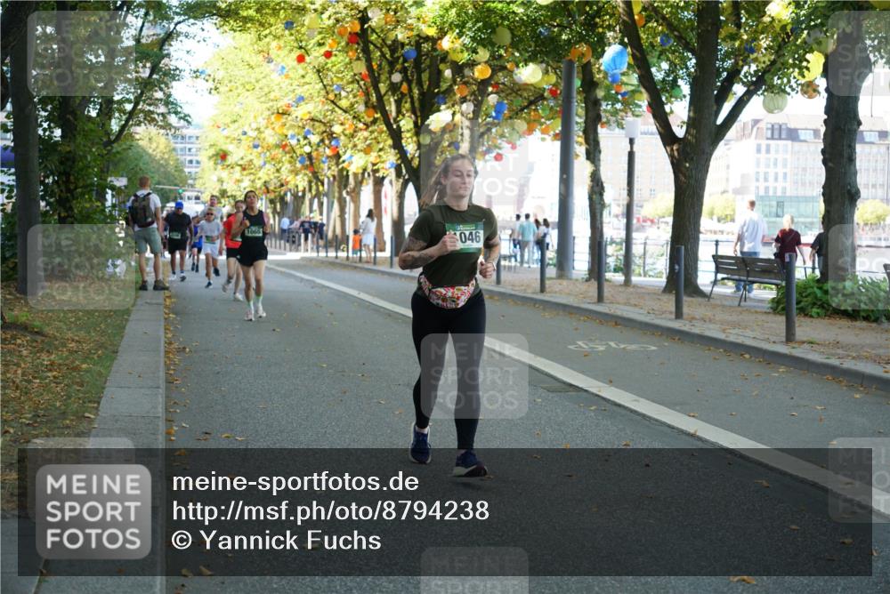 07.09.2025 - BARMER Alsterlauf Yannick Fuchs http://msf.ph/oto/8794238 07.09.2025 11:42:10 Laufen 1065, 046 meine-sportfotos.de