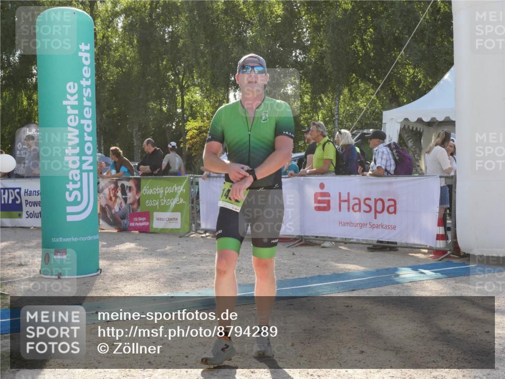 07.09.2025 - 19. Norderstedt Triathlon Zöllner http://msf.ph/oto/8794289 07.09.2025 16:46:08 Ziel 447, 474, 1492 meine-sportfotos.de