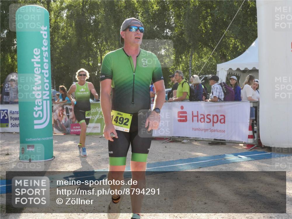 07.09.2025 - 19. Norderstedt Triathlon Zöllner http://msf.ph/oto/8794291 07.09.2025 16:46:09 Ziel 447, 474, 1492 meine-sportfotos.de