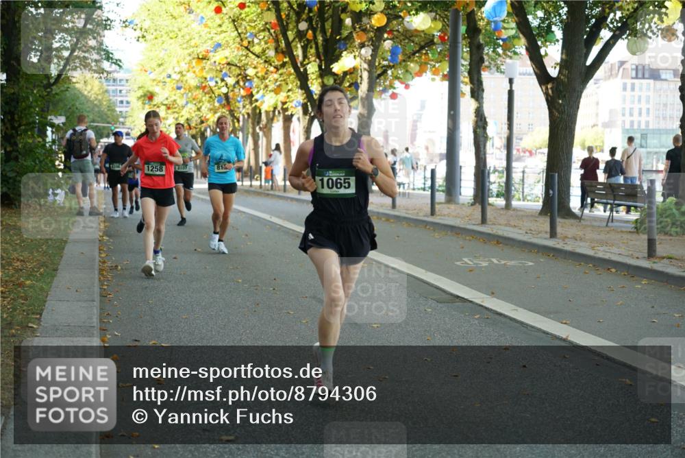 07.09.2025 - BARMER Alsterlauf Yannick Fuchs http://msf.ph/oto/8794306 07.09.2025 11:42:14 Laufen 1996, 1258, 8107, 1065 meine-sportfotos.de
