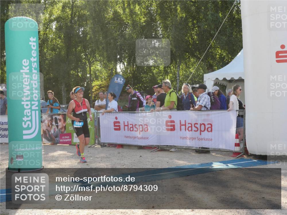 07.09.2025 - 19. Norderstedt Triathlon Zöllner http://msf.ph/oto/8794309 07.09.2025 16:46:23 Ziel 884, 1601 meine-sportfotos.de
