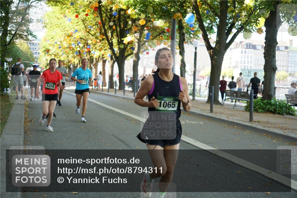07.09.2025 - BARMER Alsterlauf Yannick Fuchs http://msf.ph/oto/8794311 07.09.2025 11:42:15 Laufen 1258, 1065 meine-sportfotos.de