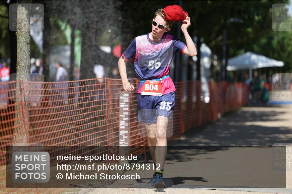 07.09.2025 - 19. Norderstedt Triathlon Michael Strokosch http://msf.ph/oto/8794312 07.09.2025 13:46:39 Laufen 359, 804 meine-sportfotos.de