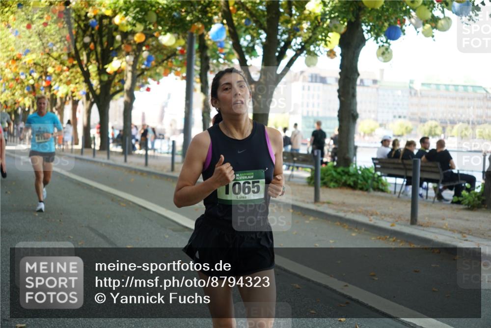 07.09.2025 - BARMER Alsterlauf Yannick Fuchs http://msf.ph/oto/8794323 07.09.2025 11:42:15 Laufen 36, 1065 meine-sportfotos.de