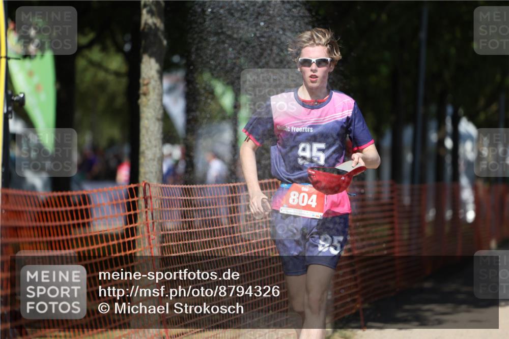 07.09.2025 - 19. Norderstedt Triathlon Michael Strokosch http://msf.ph/oto/8794326 07.09.2025 13:46:40 Laufen 359, 804 meine-sportfotos.de