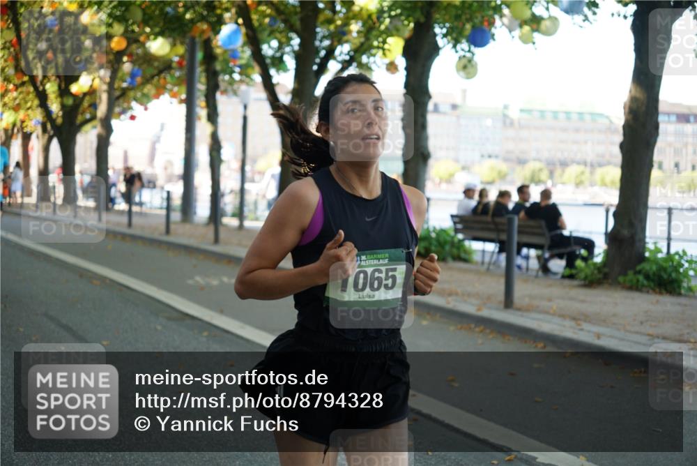 07.09.2025 - BARMER Alsterlauf Yannick Fuchs http://msf.ph/oto/8794328 07.09.2025 11:42:15 Laufen 36, 1065 meine-sportfotos.de