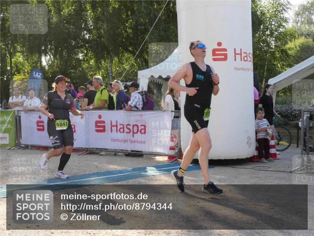07.09.2025 - 19. Norderstedt Triathlon Zöllner http://msf.ph/oto/8794344 07.09.2025 16:46:39 Ziel 1047, 1619 meine-sportfotos.de